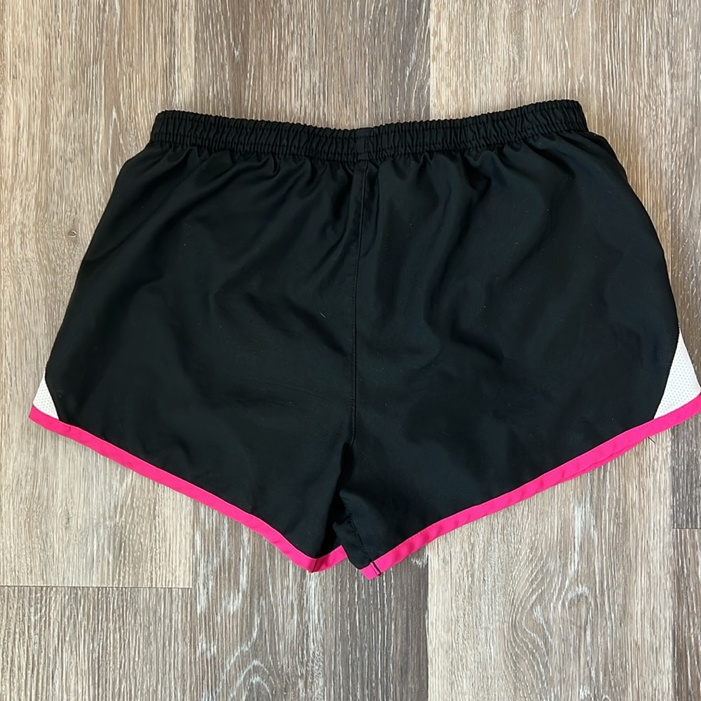Nike Shorts - Picture 6 of 13